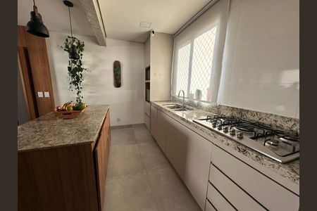 Apartamento à venda com 150m², 3 quartos e 4 vagasCozinha