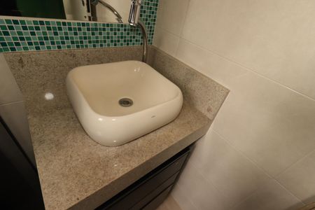 Apartamento para alugar com 80m², 3 quartos e 2 vagasBanheiro da Suíte - Pia