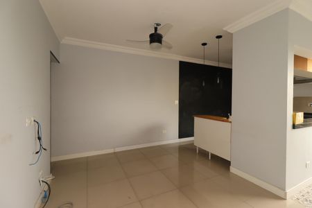 Sala de apartamento para alugar com 3 quartos, 80m² em Vila Scarpelli, Santo André