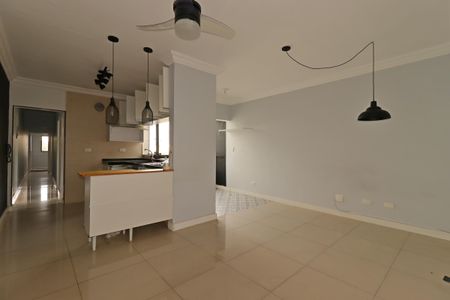 Sala de apartamento para alugar com 3 quartos, 80m² em Vila Scarpelli, Santo André