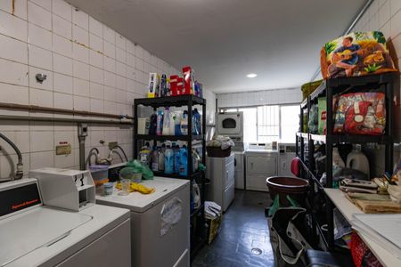 Apartamento à venda com 63m², 2 quartos e 1 vaga Apartamento à venda com 63m², 2 quartos e 1 vagaLavanderia