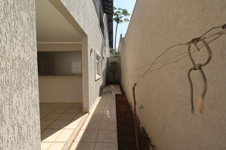 Casa para alugar com 380m², 4 quartos e 4 vagasCorredor