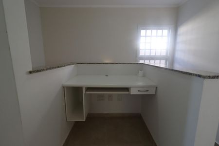 Casa para alugar com 380m², 4 quartos e 4 vagasCorredor