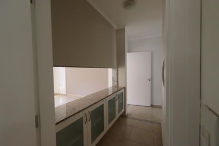 Casa para alugar com 380m², 4 quartos e 4 vagasCozinha