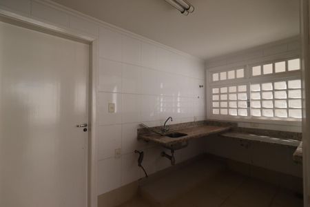 Casa para alugar com 380m², 4 quartos e 4 vagasCozinha 2