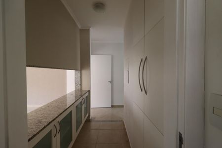 Casa para alugar com 380m², 4 quartos e 4 vagasCozinha