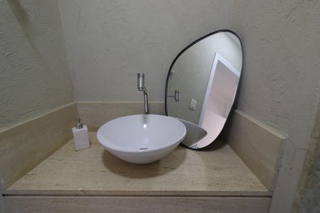 Lavabo de casa para alugar com 4 quartos, 380m² em Ribeirânia, Ribeirão Preto