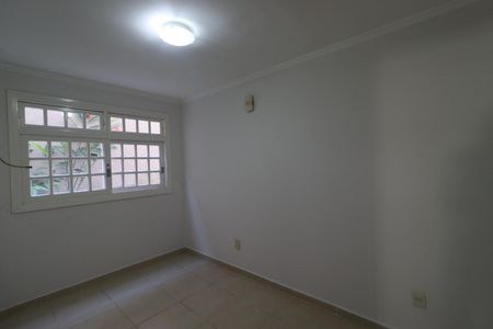 Casa para alugar com 380m², 4 quartos e 4 vagasEscritório
