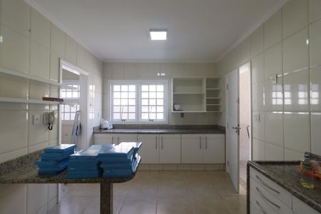 Casa para alugar com 380m², 4 quartos e 4 vagasCozinha