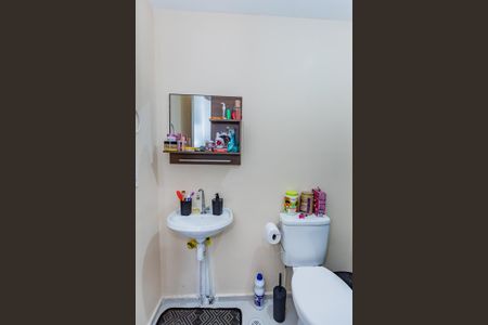 Banheiro suite de apartamento para alugar com 1 quarto, 26m² em Parque Pan Americano, São Paulo