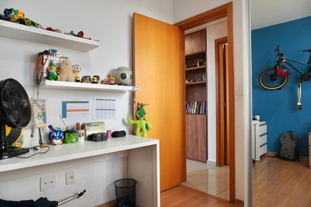 Apartamento à venda com 80m², 3 quartos e 2 vagasQuarto 2