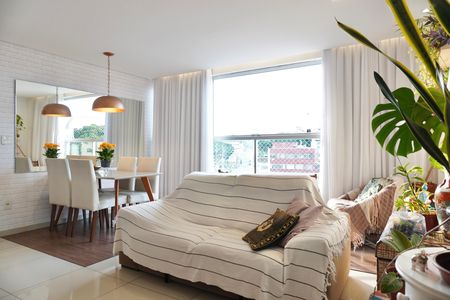 Apartamento à venda com 80m², 3 quartos e 2 vagasSala 