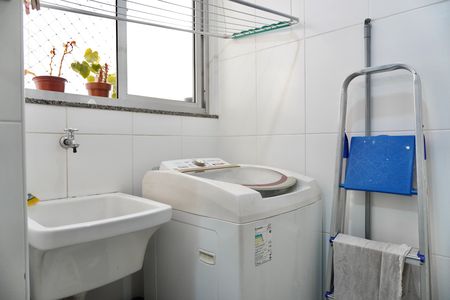 Apartamento à venda com 80m², 3 quartos e 2 vagasCozinha e Área de Serviço