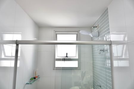 Apartamento à venda com 80m², 3 quartos e 2 vagasBanheiro social 