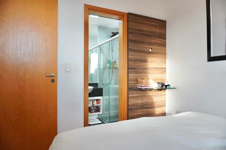 Apartamento à venda com 80m², 3 quartos e 2 vagasSuíte 