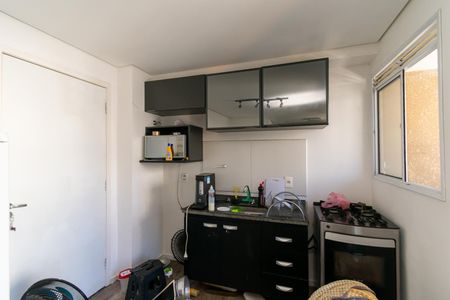 Cozinha de kitnet/studio para alugar com 1 quarto, 28m² em Liberdade, São Paulo