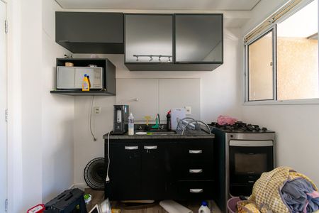 Cozinha de kitnet/studio para alugar com 1 quarto, 28m² em Liberdade, São Paulo