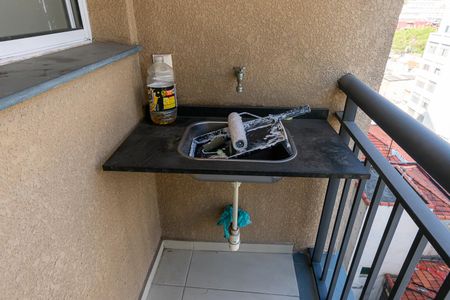 Varanda de kitnet/studio para alugar com 1 quarto, 28m² em Liberdade, São Paulo