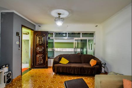 Casa à venda com 155m², 3 quartos e 2 vagasSala
