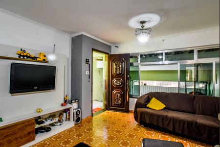 Casa à venda com 155m², 3 quartos e 2 vagasSala