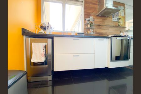 Apartamento à venda com 96m², 3 quartos e 2 vagas Apartamento à venda com 96m², 3 quartos e 2 vagasCozinha