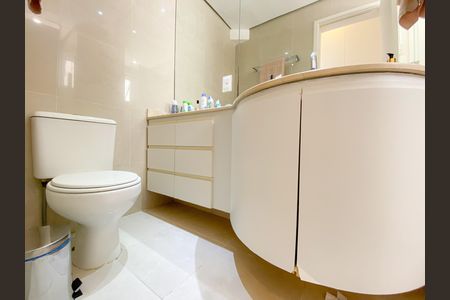 Apartamento à venda com 96m², 3 quartos e 2 vagas Apartamento à venda com 96m², 3 quartos e 2 vagasBanheiro Suíte