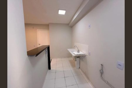 Apartamento à venda com 42m², 2 quartos e sem vaga Apartamento à venda com 42m², 2 quartos e sem vagaSala/cozinha