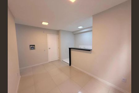 Sala/cozinha de apartamento à venda com 2 quartos, 42m² em Jardim Gilda Maria, São Paulo