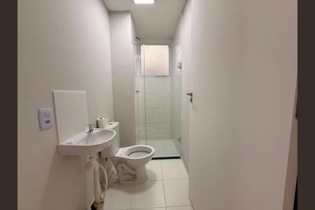Banheiro de apartamento à venda com 2 quartos, 42m² em Jardim Gilda Maria, São Paulo