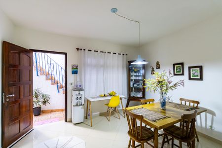 Casa à venda com 147m², 3 quartos e 3 vagas