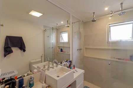 Apartamento para alugar com 90m², 2 quartos e 1 vaga Apartamento para alugar com 90m², 2 quartos e 1 vagaBanheiro da Suíte