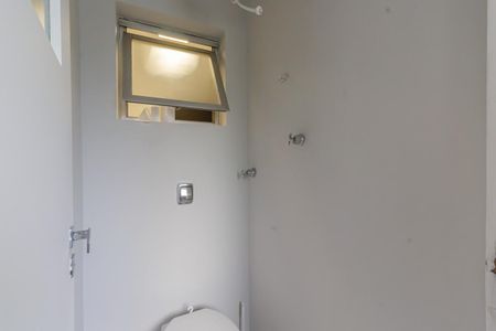 Apartamento para alugar com 90m², 2 quartos e 1 vaga Apartamento para alugar com 90m², 2 quartos e 1 vagaBanheiro de serviço