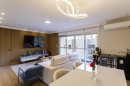 Apartamento à venda com 90m², 2 quartos e 1 vaga Apartamento à venda com 90m², 2 quartos e 1 vagaSala