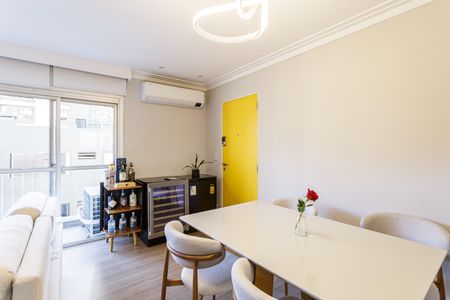 Sala de apartamento para alugar com 2 quartos, 90m² em Indianópolis, São Paulo
