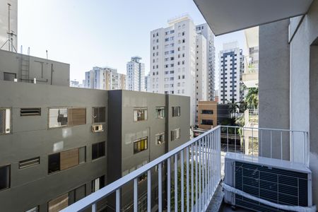 Varanda de apartamento para alugar com 2 quartos, 90m² em Indianópolis, São Paulo