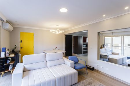 Apartamento à venda com 90m², 2 quartos e 1 vaga Apartamento à venda com 90m², 2 quartos e 1 vagaSala