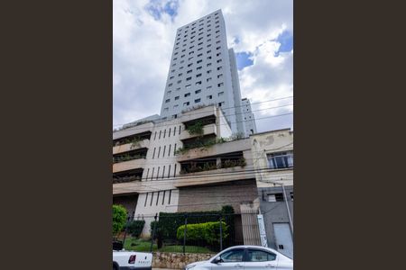Apartamento para alugar com 57m², 2 quartos e 1 vagaFachada 