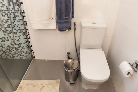 Apartamento à venda com 70m², 2 quartos e 1 vaga Apartamento à venda com 70m², 2 quartos e 1 vagaBanheiro