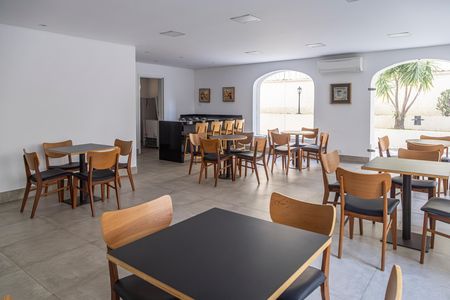 Apartamento à venda com 70m², 2 quartos e 1 vaga Apartamento à venda com 70m², 2 quartos e 1 vagaÁrea comum - Salão de festas