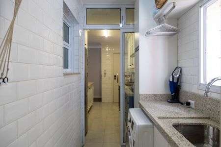 Apartamento à venda com 70m², 2 quartos e 1 vaga Apartamento à venda com 70m², 2 quartos e 1 vagaÁrea de Serviço