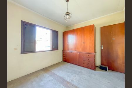 Casa à venda com 240m², 5 quartos e 5 vagasQuarto 2 (Casa 2)