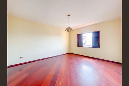 Casa à venda com 240m², 5 quartos e 5 vagasQuarto 3 (Casa 2)