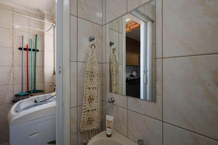 Casa à venda com 72m², 2 quartos e 1 vagaBanheiro Social