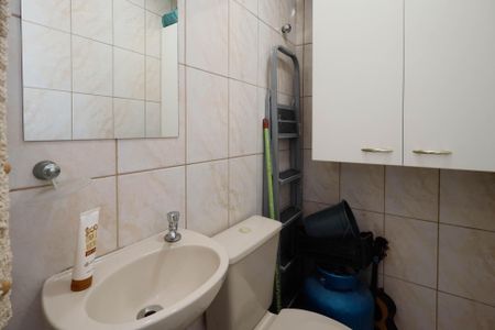 Casa à venda com 72m², 2 quartos e 1 vagaBanheiro Social