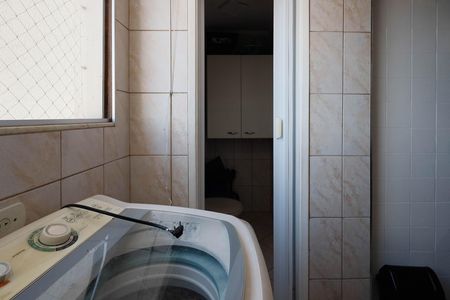 Casa à venda com 72m², 2 quartos e 1 vagaÁrea de Serviço