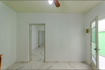 Casa para alugar com 150m², 2 quartos e 1 vagaSala