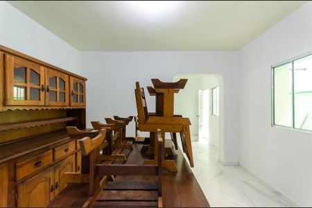 Casa para alugar com 150m², 2 quartos e 1 vagaSala de jantar