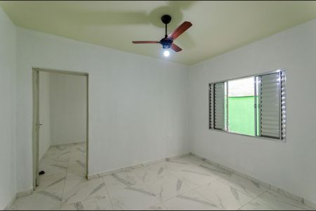 Casa para alugar com 150m², 2 quartos e 1 vagaQuarto 1