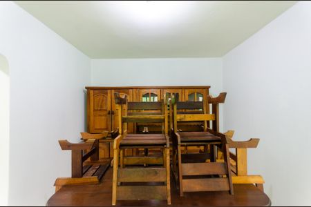 Casa para alugar com 150m², 2 quartos e 1 vagaSala de jantar