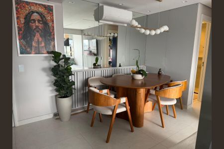 Apartamento à venda com 64m², 2 quartos e 1 vaga Apartamento à venda com 64m², 2 quartos e 1 vagaSala de jantar